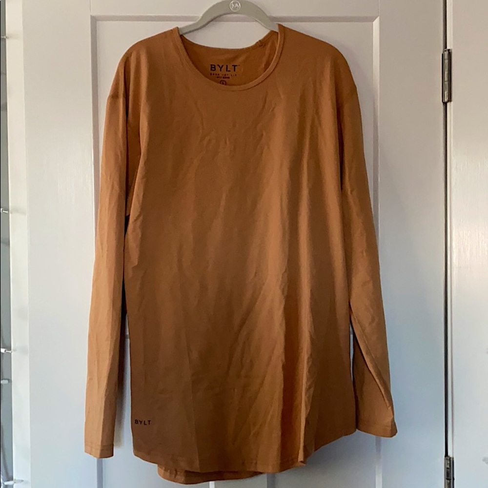 BYLT MEN’S HENLEY • NEW WITHOUT TAGS